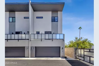 2727 E Thomas Road #9, Phoenix, AZ 85016 - Photo 1