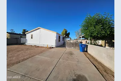 110 E Inglewood Street, Mesa, AZ 85201 - Photo 1