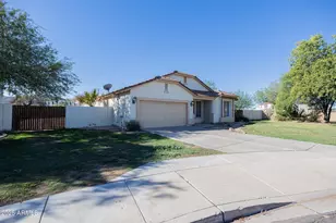 2419 W Darrow St, Phoenix, AZ 85041 - Photo 1