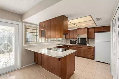 2030 W Highland Avenue, Phoenix, AZ 85015 - Photo 14