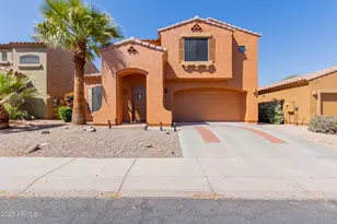 7204 S Golfside Ln, Phoenix, AZ 85042 - Photo 1