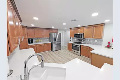 19617 N 27th Street, Phoenix, AZ 85050 - Photo 1