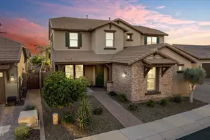 3129 E Half Hitch Pl, Phoenix, AZ 85050 - Photo 1