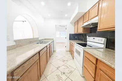 3006 S Dromedary Drive, Tempe, AZ 85282 - Photo 1