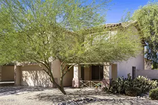 2404 W Silver Sage Ln, Phoenix, AZ 85085 - Photo 1