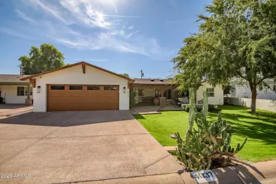 4037 E Minnezona Avenue, Phoenix, AZ 85018 - Photo 1