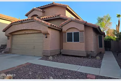 913 W Sun Coast Drive, Gilbert, AZ 85233 - Photo 1