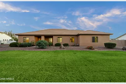 2667 E Melrose Street, Gilbert, AZ 85297 - Photo 1