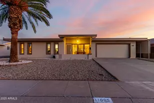 11065 W Edgewood Dr, Sun City, AZ 85351 - Photo 1