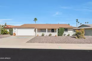 10921 W El Capitan Cir, Sun City, AZ 85351 - Photo 1