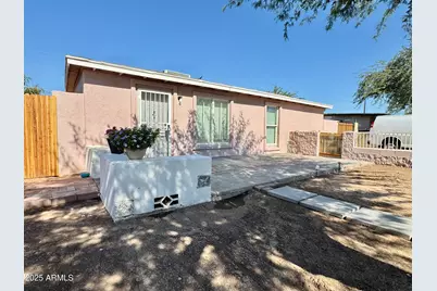 3946 W Holly Street, Phoenix, AZ 85009 - Photo 1