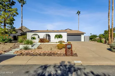 2276 E Mercer Lane, Phoenix, AZ 85028 - Photo 1