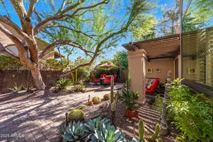 11437 N 40th Pl, Phoenix, AZ 85028 - Photo 1