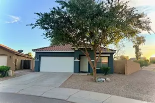 2923 W Five Mile Peak Dr, Queen Creek, AZ 85142 - Photo 1