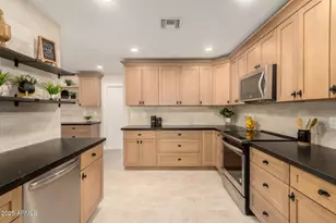 25849 S Brentwood Dr, Sun Lakes, AZ 85248 - Photo 1