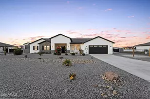 4072 E Weston Ln, San Tan Valley, AZ 85140 - Photo 1