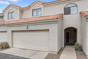 1070 E Sunburst Ln, Tempe, AZ 85284 - Photo 1