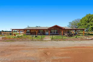 40994 N Coyote Rd, San Tan Valley, AZ 85140 - Photo 1