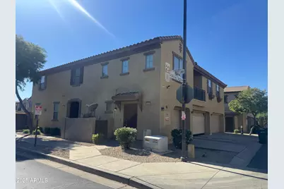 8105 W Groom Creek Road, Phoenix, AZ 85043 - Photo 1