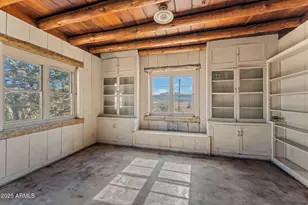 16057 S Sickles Ranch Rd, Peeples Valley, AZ 86332 - Photo 12