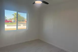 18201 N 22nd Ave, Phoenix, AZ 85023 - Photo 8