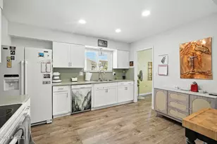 10002 W Deanne Dr, Sun City, AZ 85351 - Photo 1