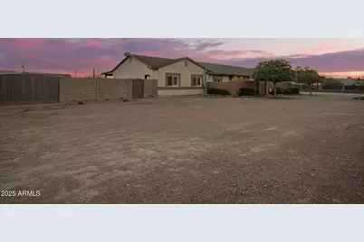 23911 W McArthur Road, Wittmann, AZ 85361 - Photo 1