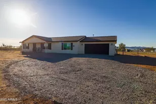 22125 W Laura St, Wittmann, AZ 85361 - Photo 1