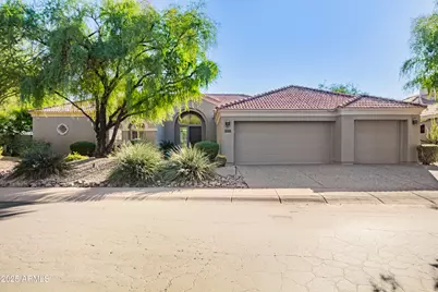 5473 E Herrera Drive, Phoenix, AZ 85054 - Photo 1