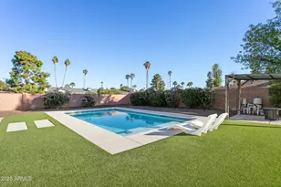 4529 E Sharon Dr, Phoenix, AZ 85032 - Photo 1