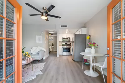 4025 N 40th Street #31, Phoenix, AZ 85018 - Photo 1