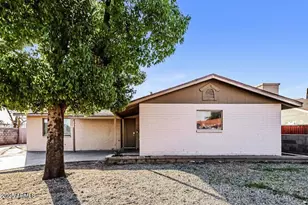 6921 W Hazelwood St, Phoenix, AZ 85033 - Photo 1