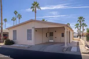 1863 E Torrey Pines Ln, Chandler, AZ 85249 - Photo 1