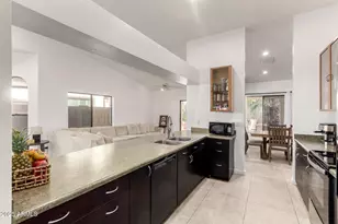 13613 S 37th St, Phoenix, AZ 85044 - Photo 4