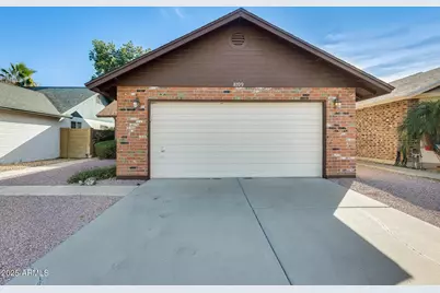8709 W Saint John Road, Peoria, AZ 85382 - Photo 1