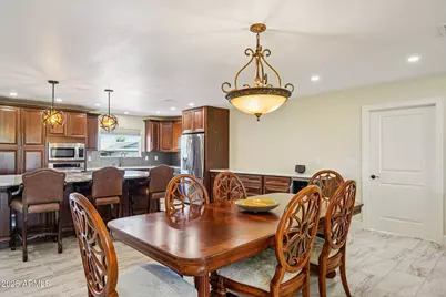 10232 N 109th Avenue, Sun City, AZ 85351 - Photo 2