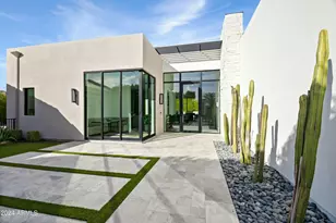 6862 E Joshua Tree Ln, Paradise Valley, AZ 85253 - Photo 1