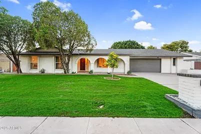 7028 N 12th Way, Phoenix, AZ 85020 - Photo 1