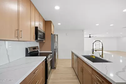 2416 E Piestewa Peak Drive, Phoenix, AZ 85016 - Photo 10