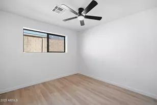 2416 E Piestewa Peak Dr, Phoenix, AZ 85016 - Photo 20