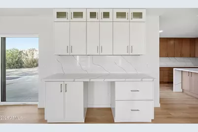 2416 E Piestewa Peak Drive, Phoenix, AZ 85016 - Photo 14