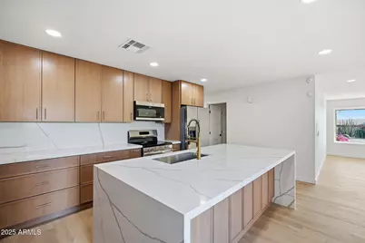 2416 E Piestewa Peak Drive, Phoenix, AZ 85016 - Photo 8