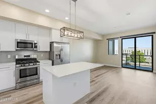 7300 E Earll Dr, Scottsdale, AZ 85251 - Photo 1