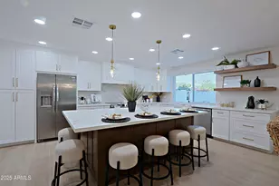 10511 W Kingswood Cir, Sun City, AZ 85351 - Photo 1