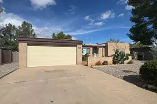 433 Meadows Dr, Sierra Vista, AZ 85635 - Photo 1