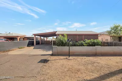 625 N 30th Street, Phoenix, AZ 85008 - Photo 1