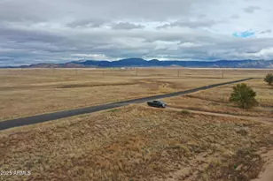 8735 E Roundup Dr, Prescott Valley, AZ 86314 - Photo 1