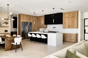 3721 E Piccadilly Rd, Phoenix, AZ 85018 - Photo 1