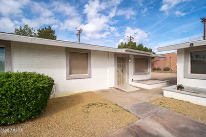 10620 W Oakmont Drive, Sun City, AZ 85351 - Photo 1