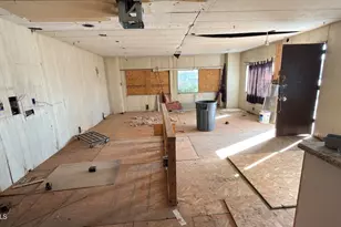 16001 N 70th Ave, Peoria, AZ 85382 - Photo 12